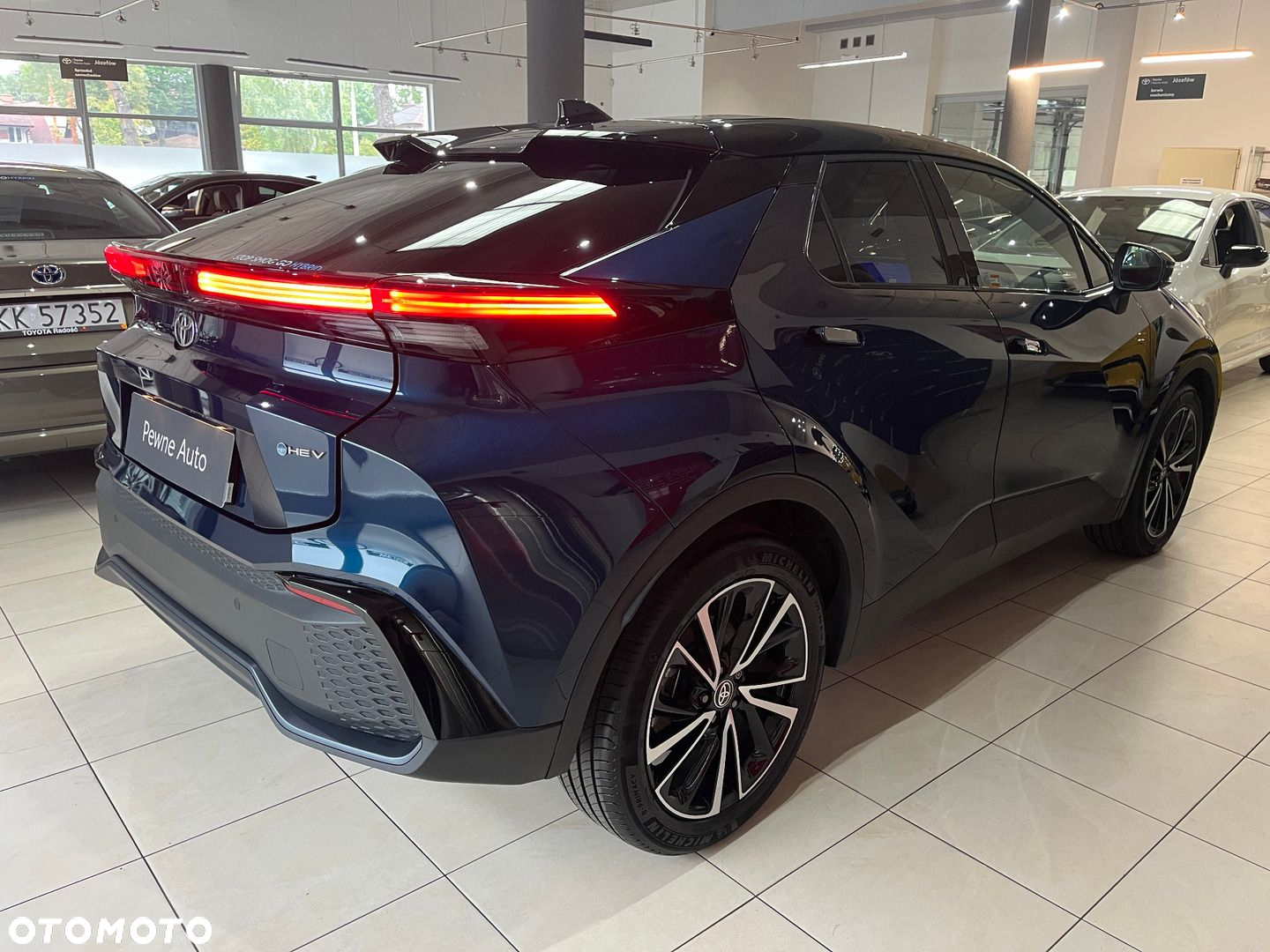 Toyota C-HR - 4