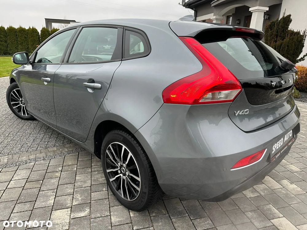 Volvo V40 T2 Geartronic Momentum - 4