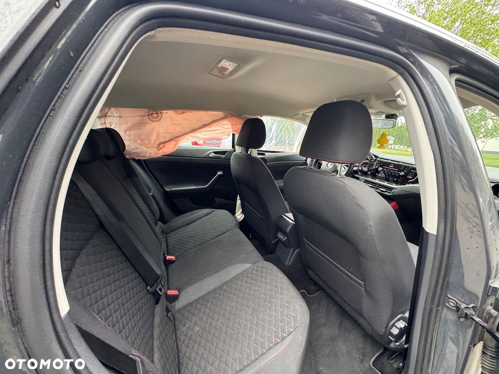Volkswagen Polo - 11