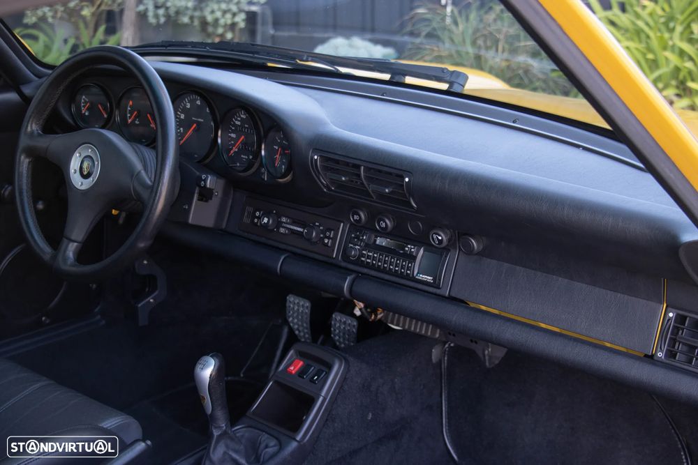 Porsche 911 (993) Coupé 3.8 Carrera RS - 29