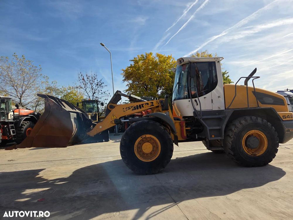 Liebherr 542, Cupa 3mc, 2012, 10.738h, Anv 20,5R25-50% ok, Masa operationala 16t, Aer conditionat, transmisie hidrostatica, STARE BUNA-PROMOTIE 34900 EUR+Tva - 31