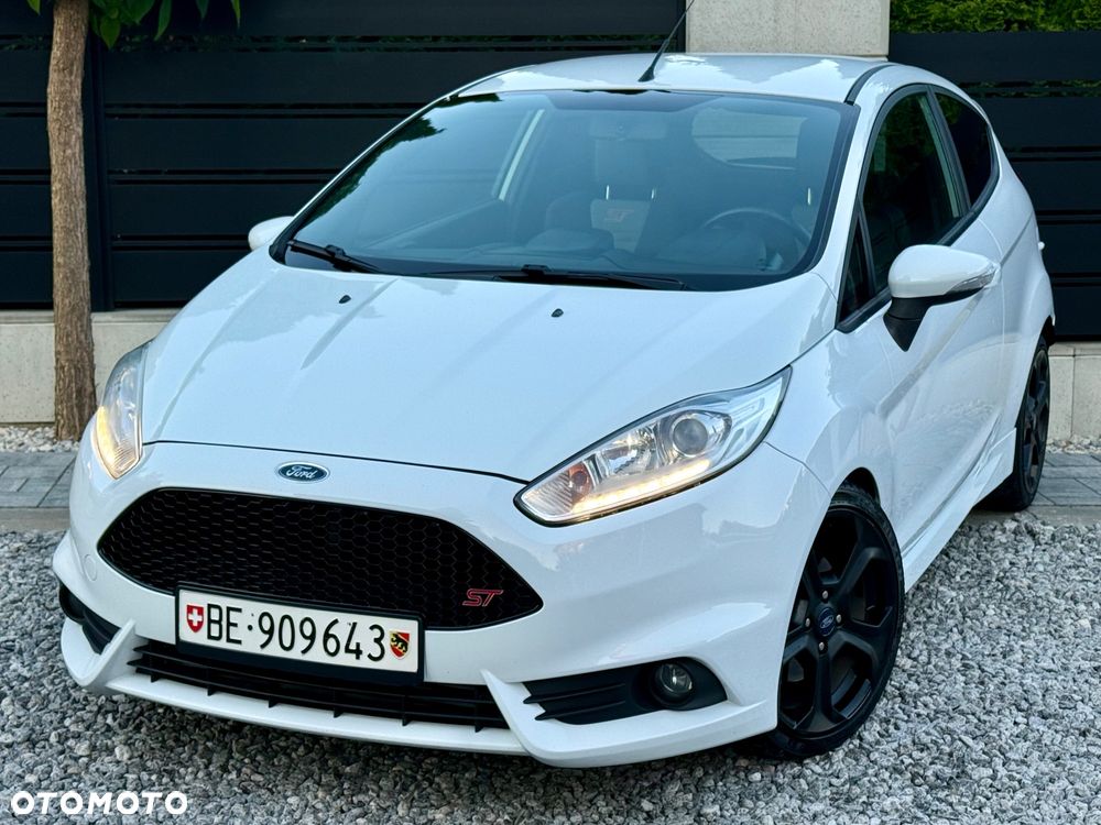 Ford Fiesta 1.6 EcoBoost ST - 1