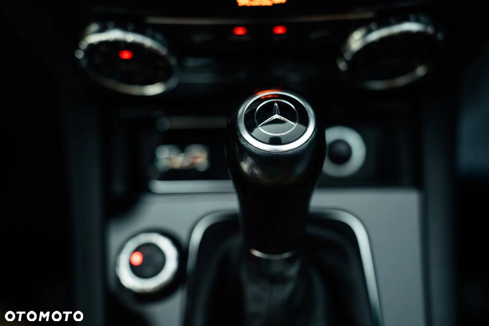Mercedes-Benz Klasa C 63 AMG - 33