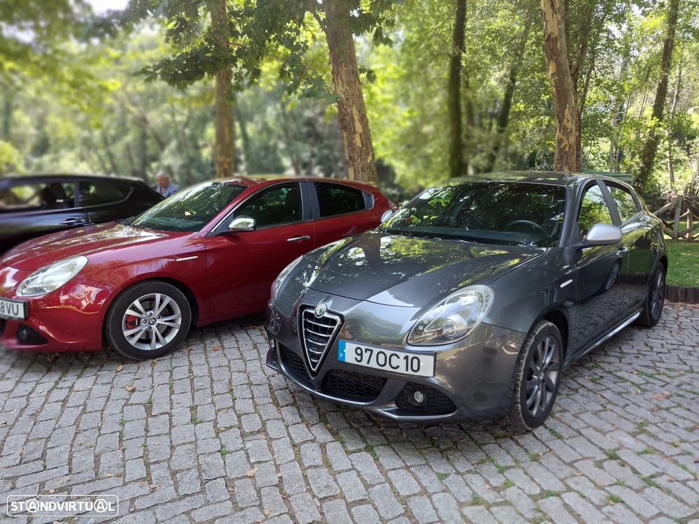 Alfa Romeo Giulietta 1.6 JTDM Veloce - 1