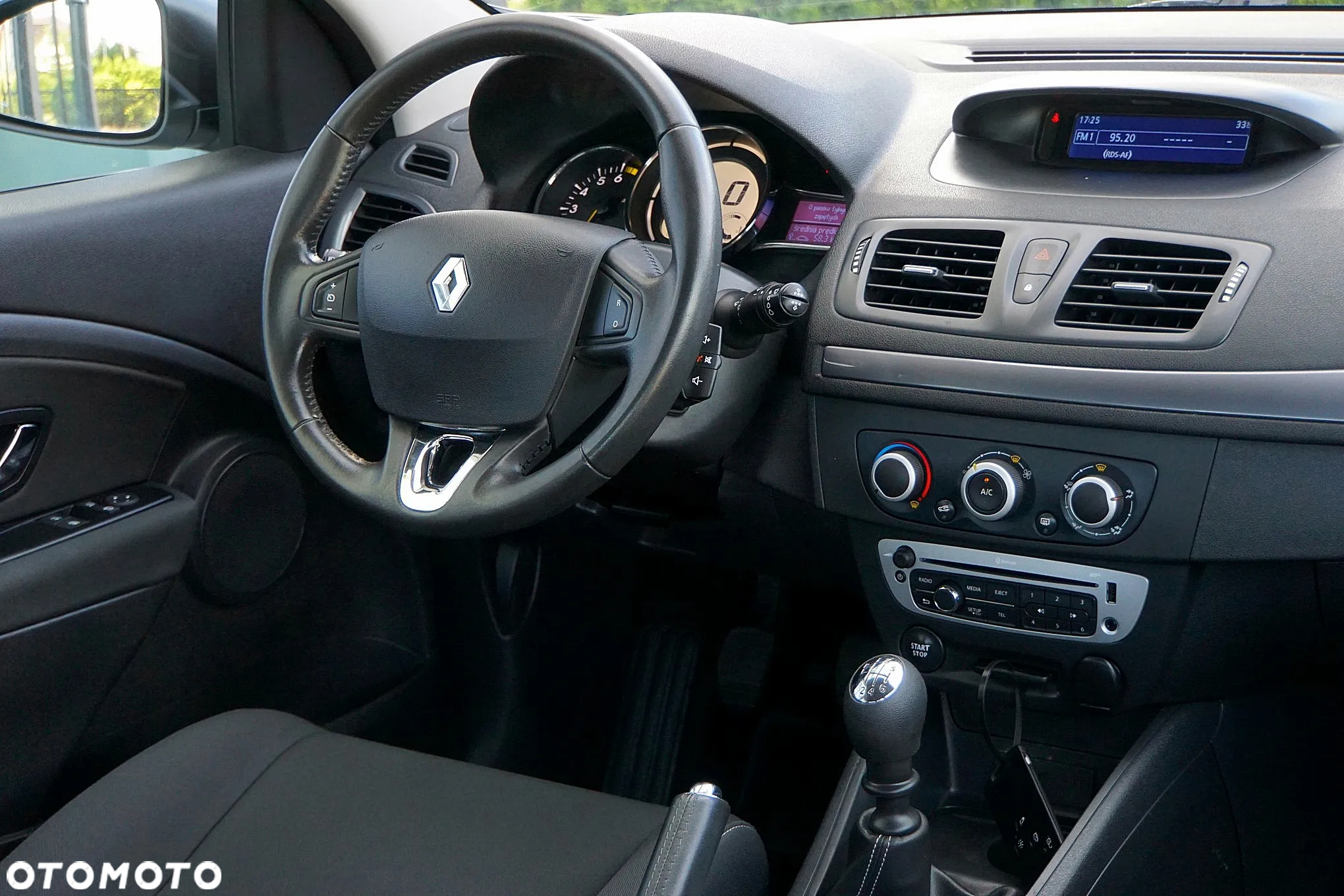 Renault Megane 1.6 16V 110 LIMITED - 30
