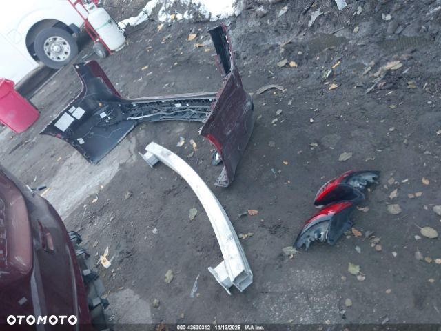 Chrysler Pacifica - 12