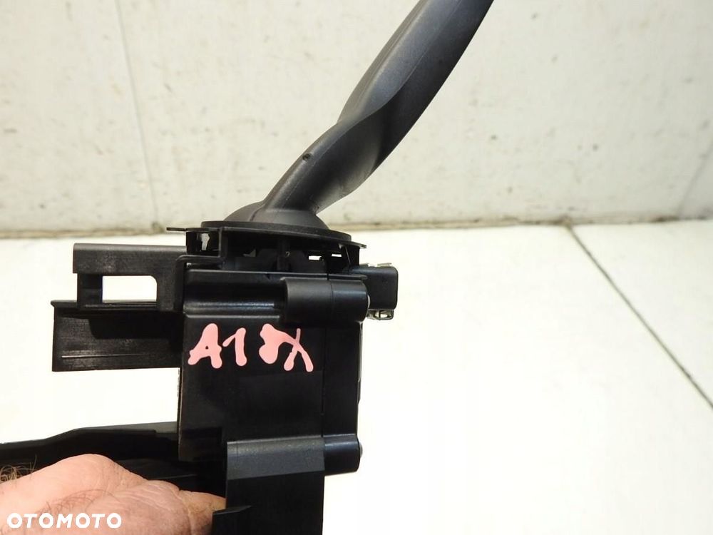 PRZEŁĄCZNIK ZESPOLONY TAŚMA AUDI A1 8X 8X0953501B - 2