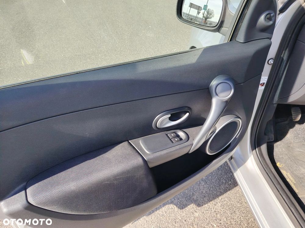 Renault Clio 1.2 16V Exception - 10