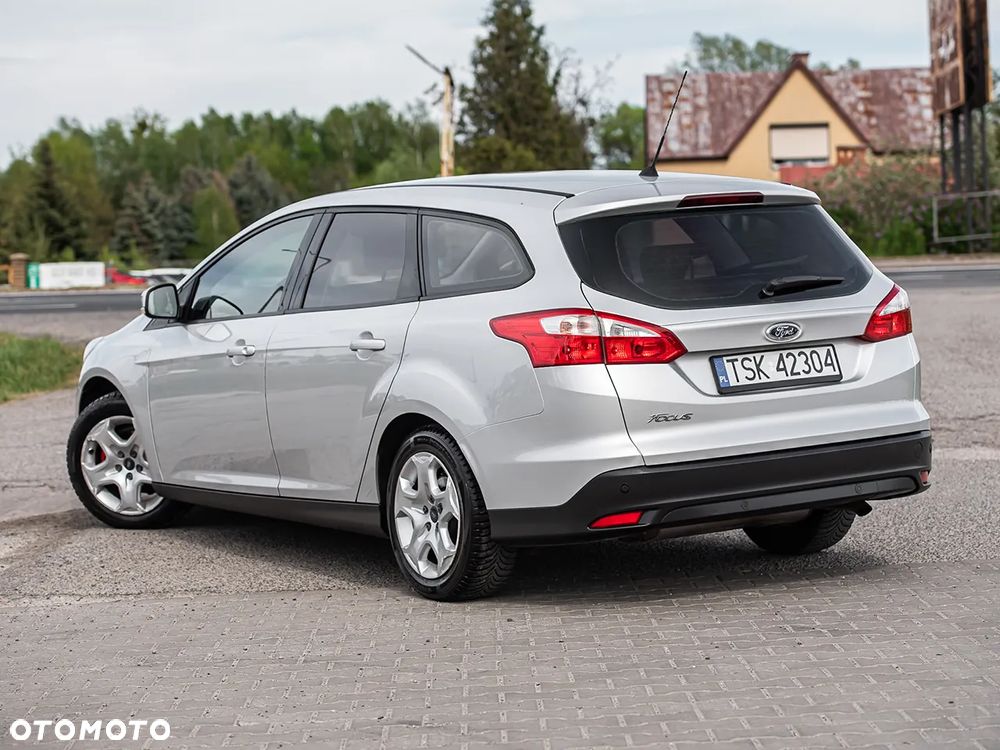 Ford Focus 1.6 EcoBoost Trend - 9