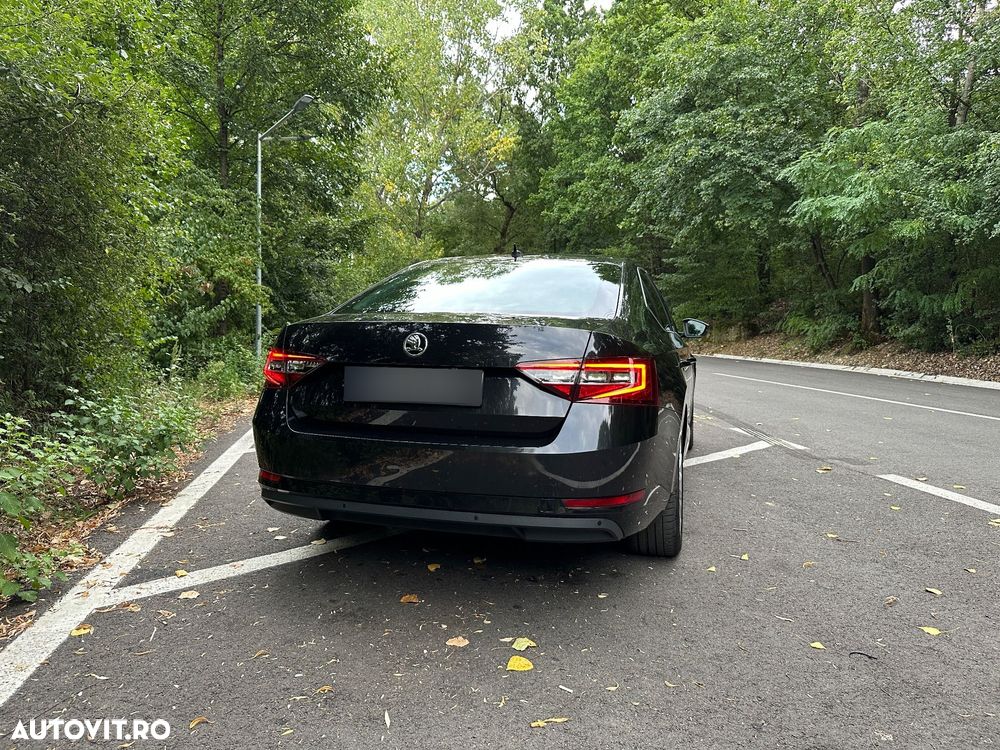 Skoda Superb 2.0 TDI DSG 4X4 Style - 4