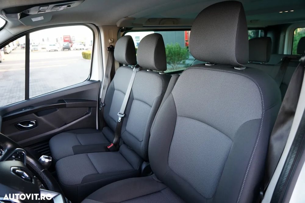 Renault TRAFIC III / AUTOBUS / 9 LOCURI / PRIMUL PROPRIETAR / DEALER POLONESE / 2022 / - 23