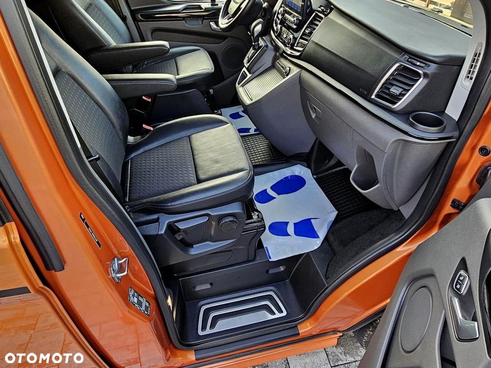 Ford Tourneo Custom 2.0 EcoBlue L1 Titanium X SelectShift - 24