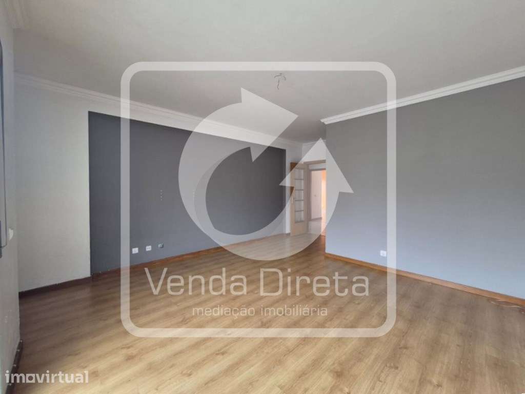 Apartamento T2 com excelentes áreas, elevador e luz natural - Feijó... - Grande imagem: 3/34