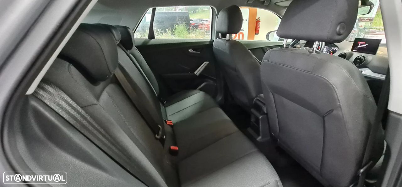 Audi Q2 1.6 TDI Design - 40