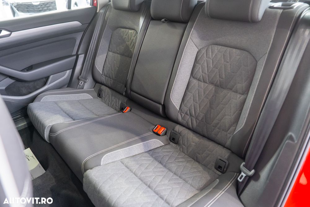 Volkswagen Passat 2.0 TDI SCR DSG Business - 25