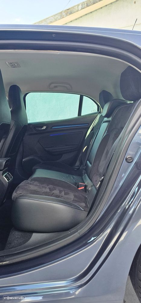 Renault Mégane 1.6 dCi GT EDC - 12