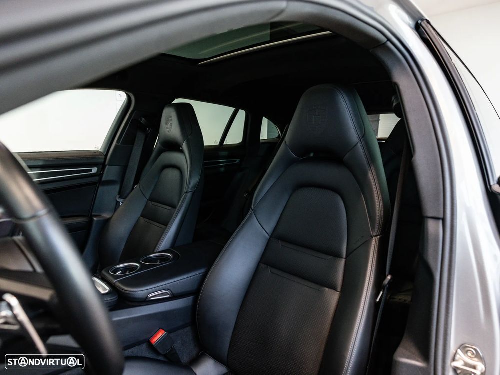 Porsche Panamera Sport Turismo 4 E-Hybrid Platinum Edition - 20