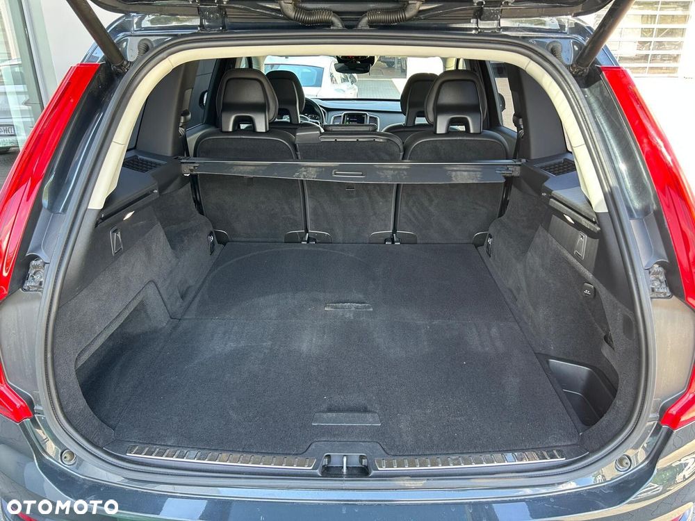 Volvo XC 90 B5 D AWD Momentum Pro - 10