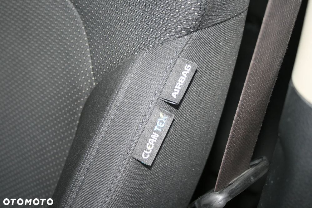 Kia Carens 1.6 GDI Business Line EU6 - 27