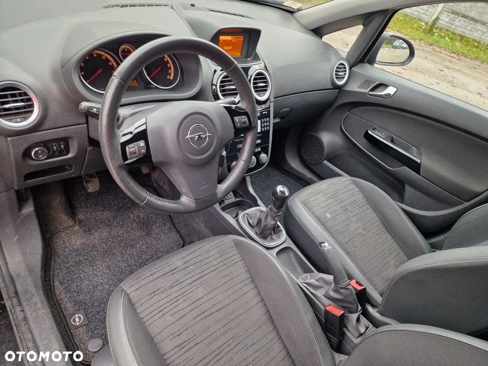 Opel Corsa 1.4 16V Edition - 18