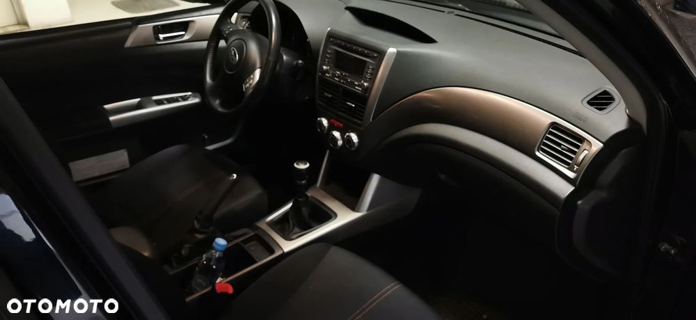 Subaru Forester 2.0D VR 000 - 4