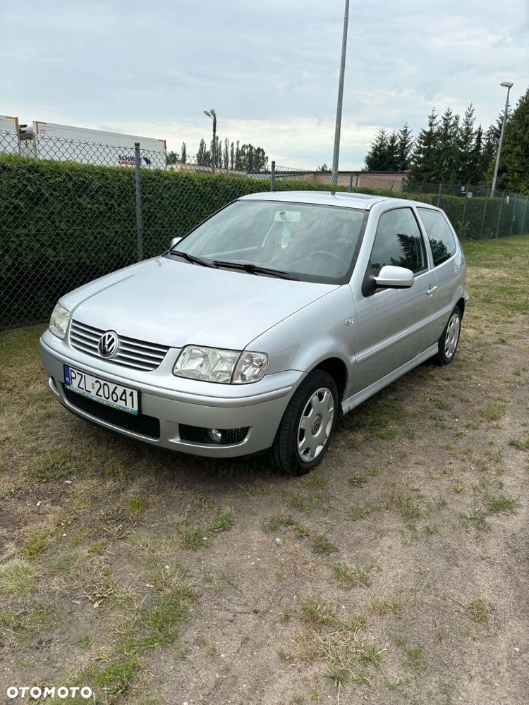 Volkswagen Polo - 1