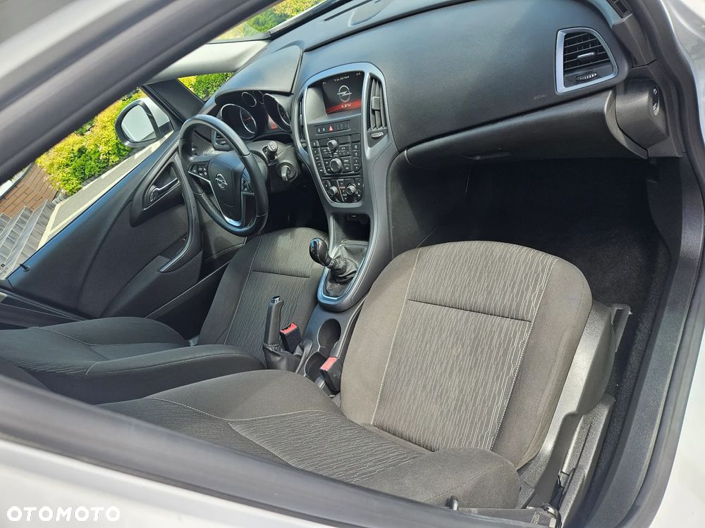 Opel Astra 1.6 Style - 12