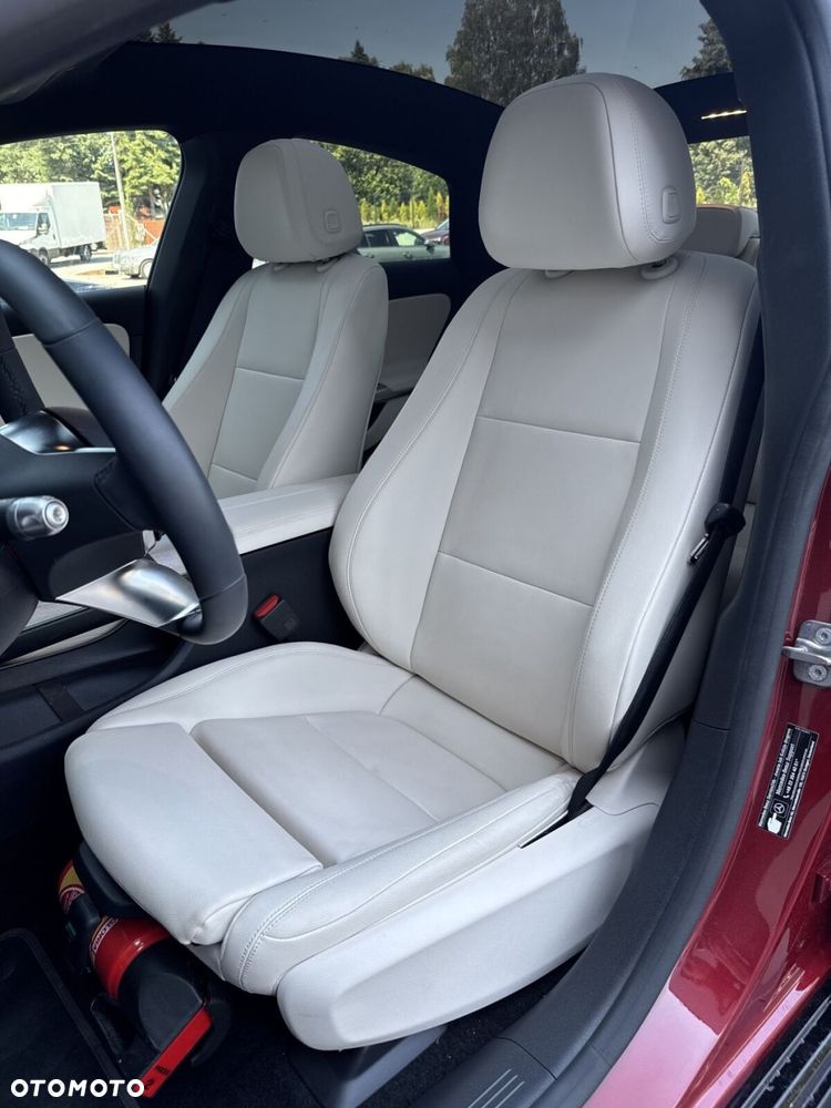 Mercedes-Benz CLA 200 mHEV 8G-DCT - 16