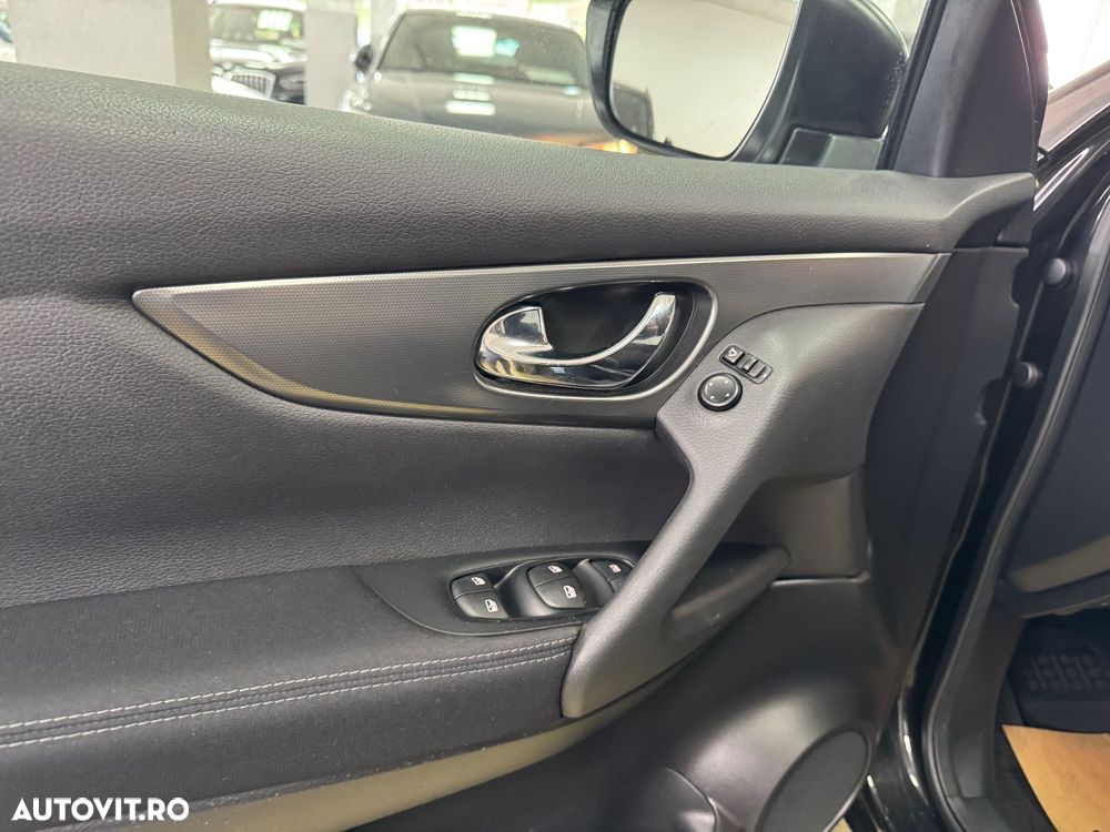 Nissan Qashqai 1.2 DIG-T Xtronic 360 - 28