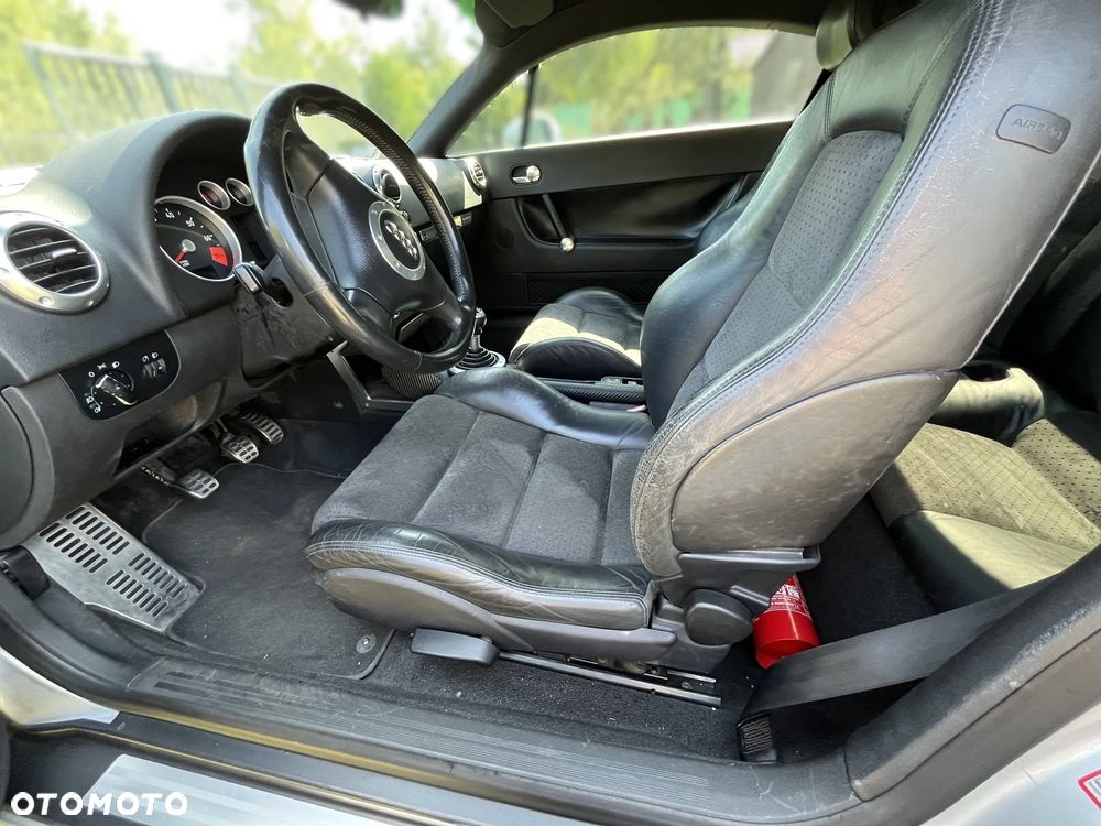 Audi TT Coupé 1.8T Quattro - 2