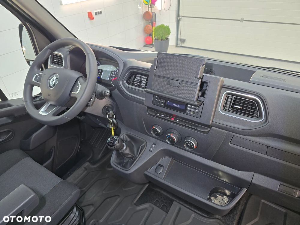 Renault MASTER 12 PALET Tylna OŚ BLIŻNIACZ L4 RWD - DBL Extra 2,3 DCI 165 KM MAXI Długość5,23cm Szerokośc2,45cm Wysokość2,38cm WZMOCNIONE TYLNE ZAWIESZENIE RESOR + PODUSZKI PNEŁMATYCZNE TEMPOMAT FOTEL KIEROWCY PNEŁMATYCZNY LEDY KABINA SYPIALNIANA XL NA GWARANCJA 40 Tyś km STAN JAK NOWY - 2