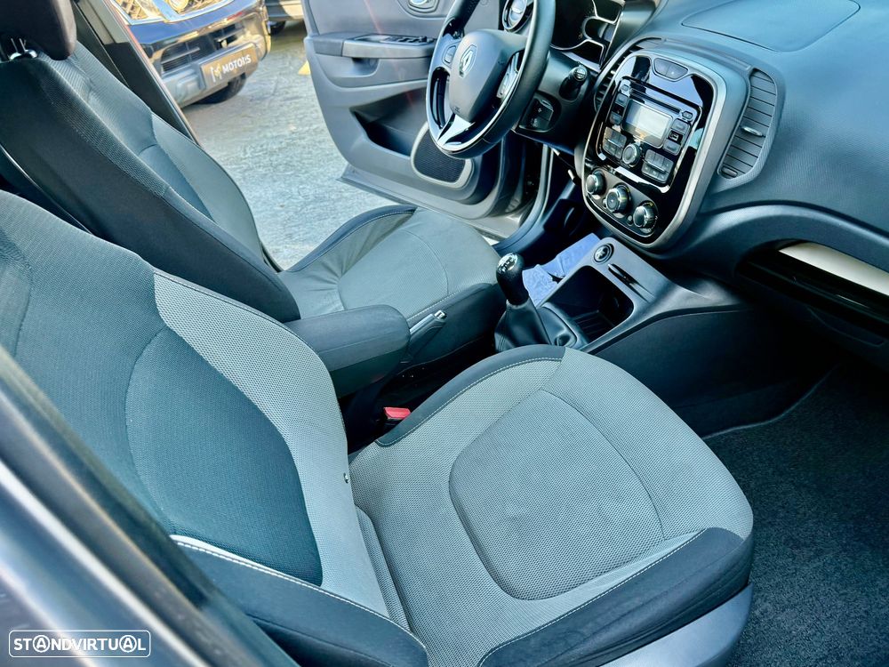 Renault Captur 1.5 dCi - 21