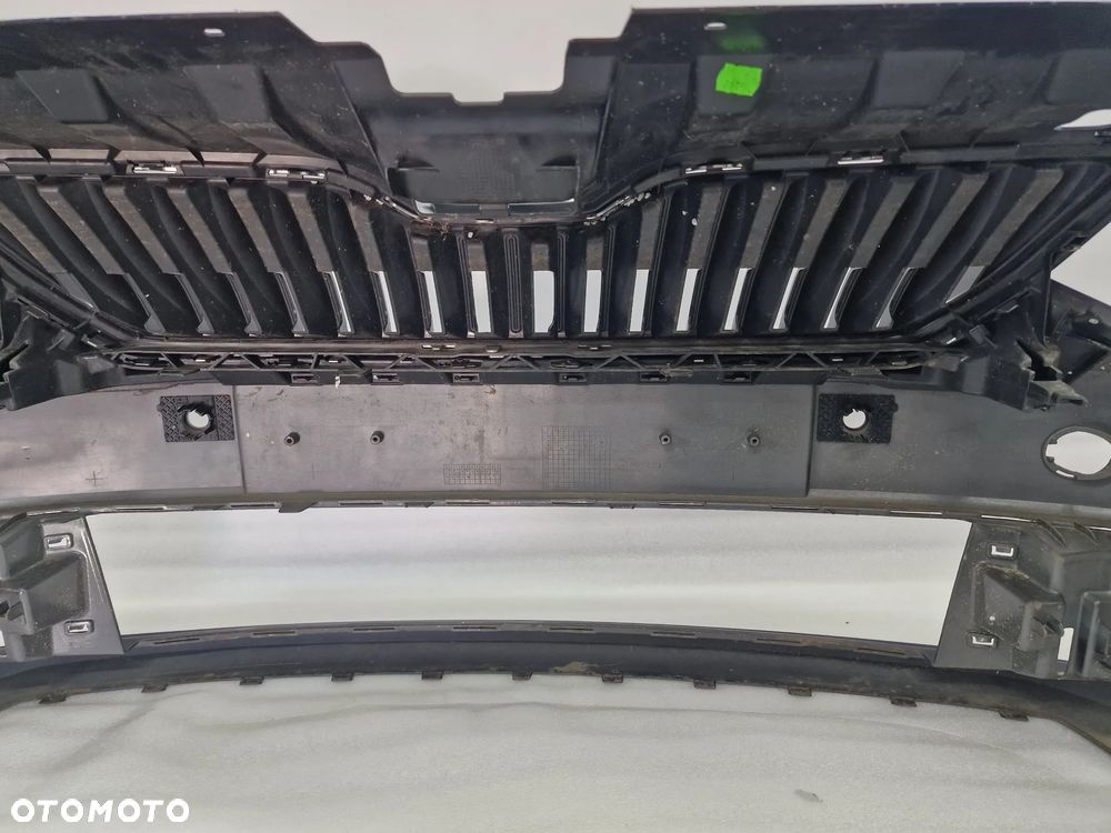 SKODA FABIA 3 III 6V0 14- ZDERZAK PRZEDNI PRZÓD NA SPRYSKI + 4X PDC , NR 6V0807221 , NR AUKCJI NZ811 - 26