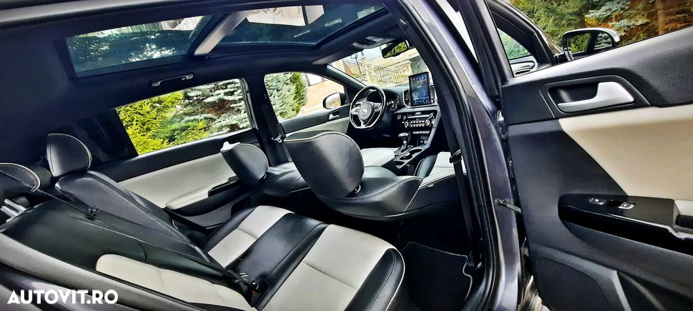 Kia Sportage 2.0 CRDI 4WD Automatik Dream-Team Edition - 2