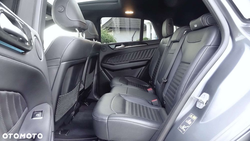 Mercedes-Benz GLE - 24