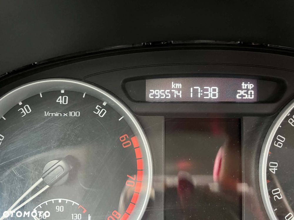 Skoda Fabia 1.6 16V Style - 19