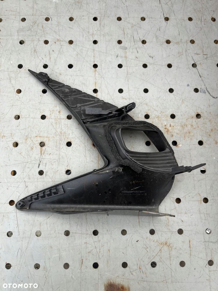 Lexus GS 15-18 kratka halogenu prawa - 2