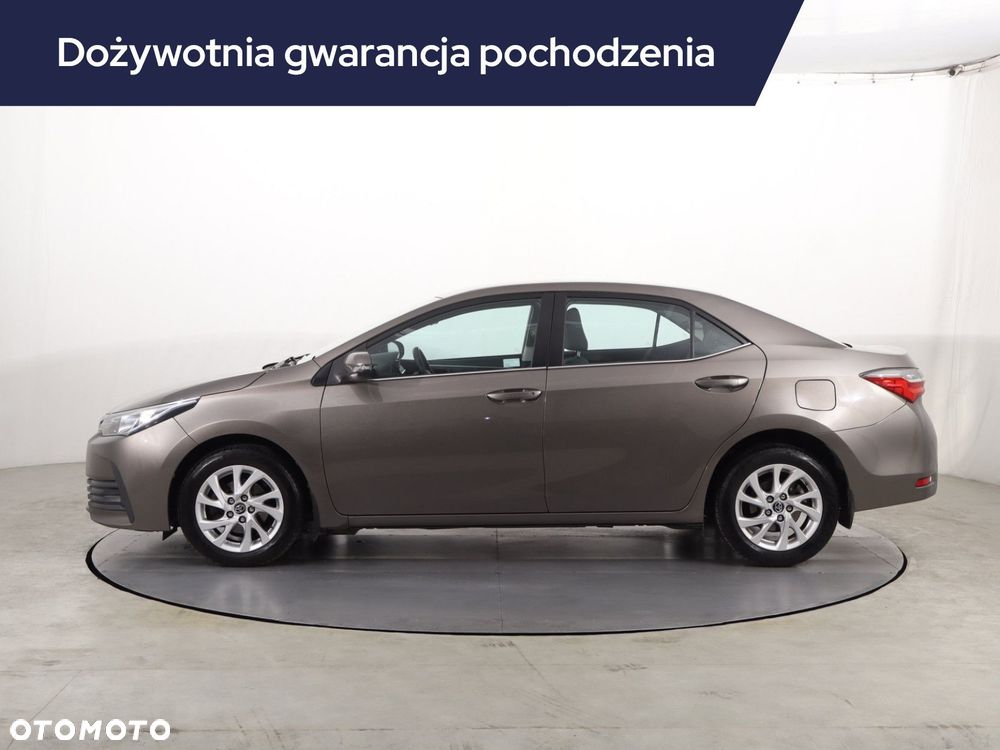 Toyota Corolla - 4
