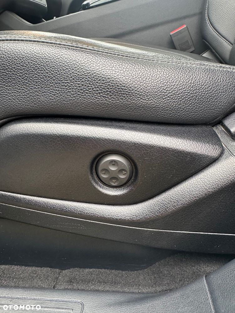 Mercedes-Benz GLE 350 d 4-Matic - 17