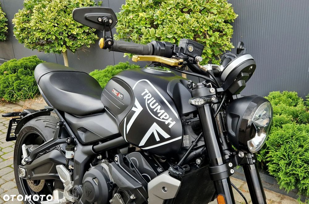 Triumph Trident - 15