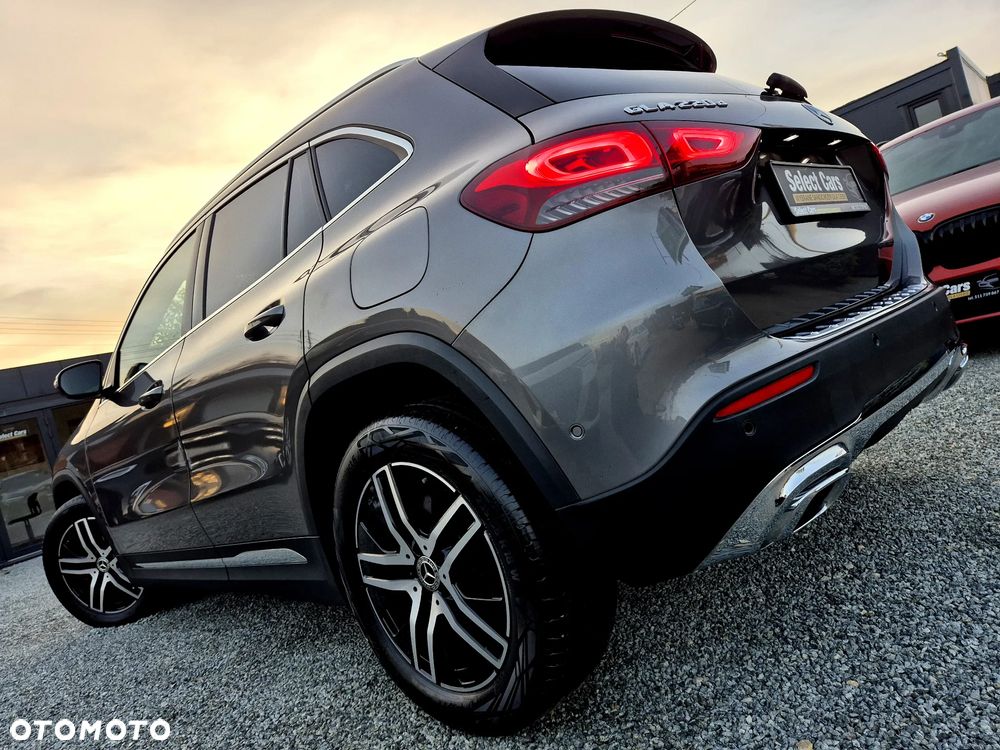 Mercedes-Benz GLA - 4