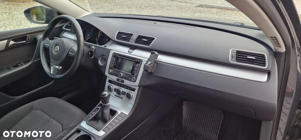 Volkswagen Passat 2.0 TDI 4Motion Comfortline - 11