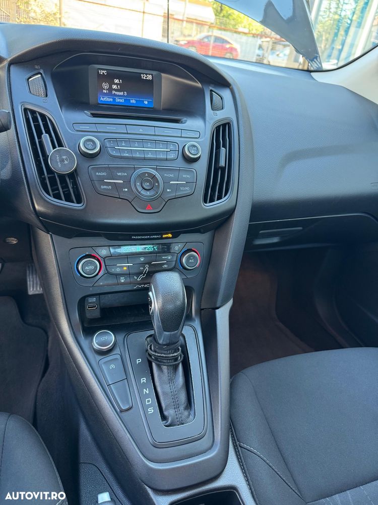Ford Focus - 7