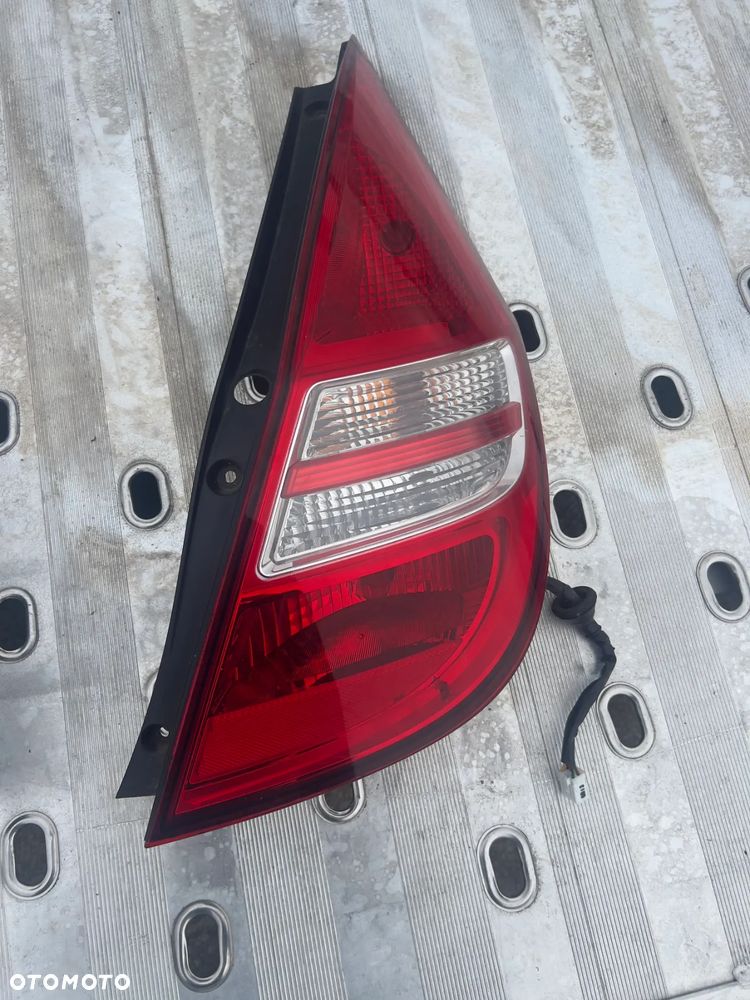 Hyundai I30 I lampy prawy lewy tył 924012r0 924022r0 - 3