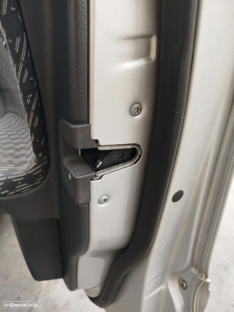 Fechadura / fecho porta frente direito MERCEDES-BENZ Classe C (W203) - 1