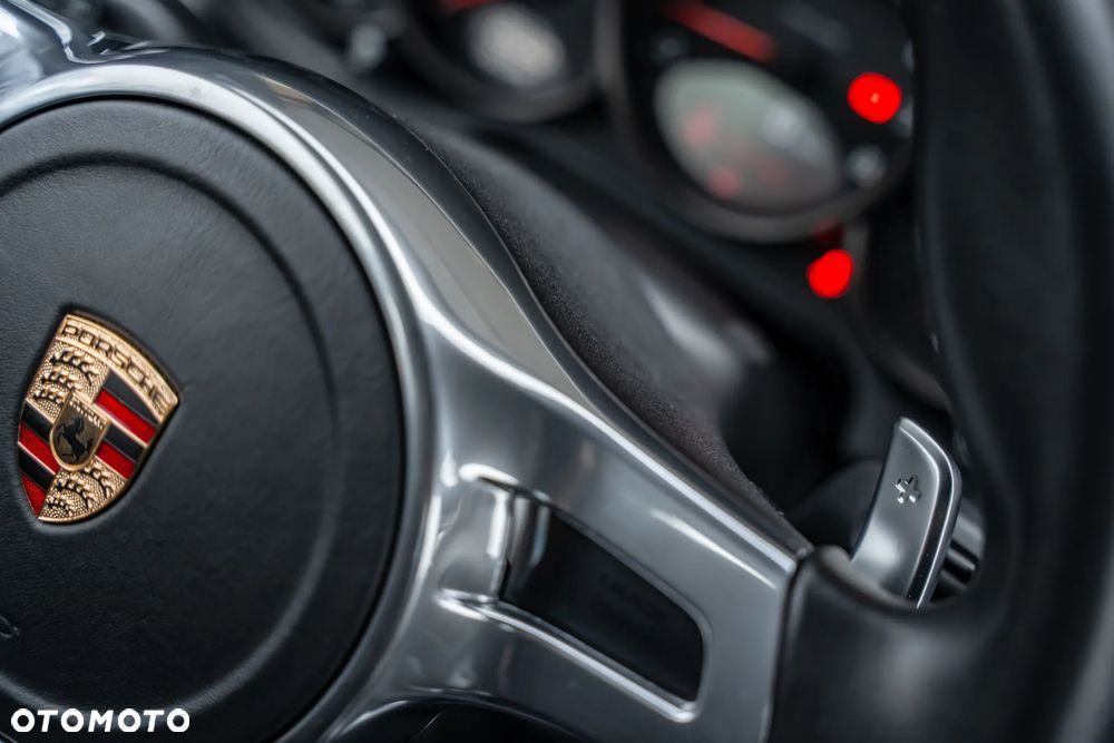 Porsche 911 Carrera PDK - 31