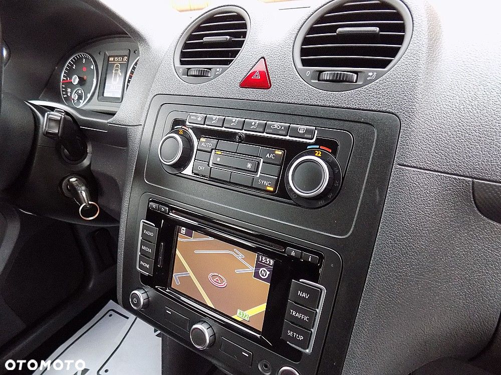 Volkswagen Caddy Maxi Comfortline DSG - 13