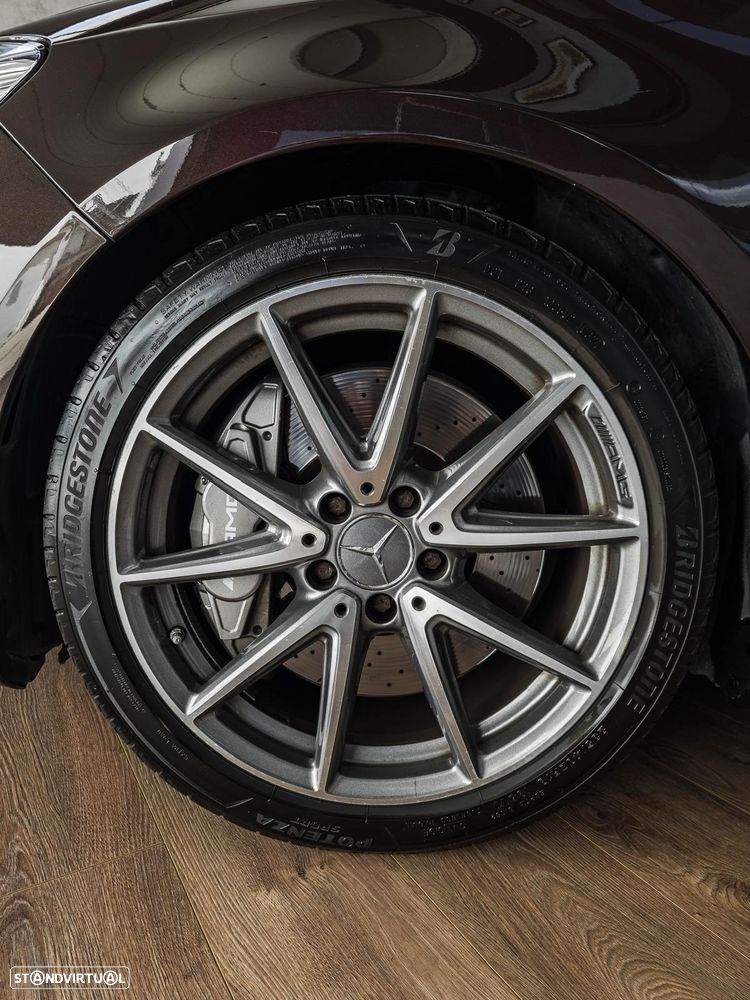 Mercedes-Benz CLA 45 AMG Shooting Brake 4-Matic - 15