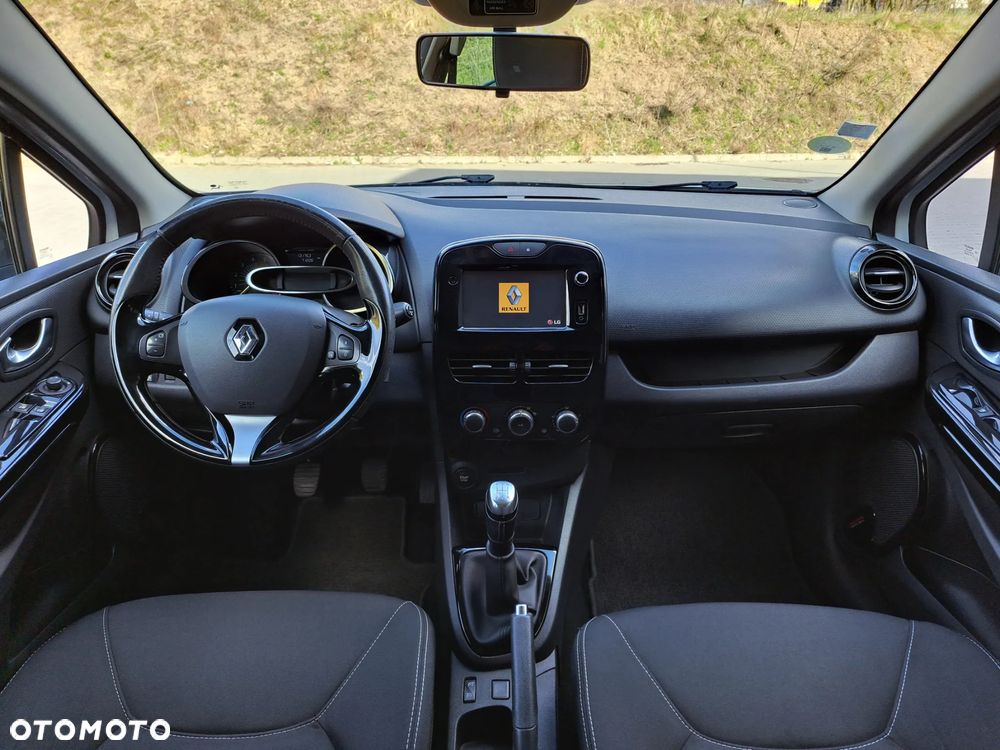 Renault Clio - 14