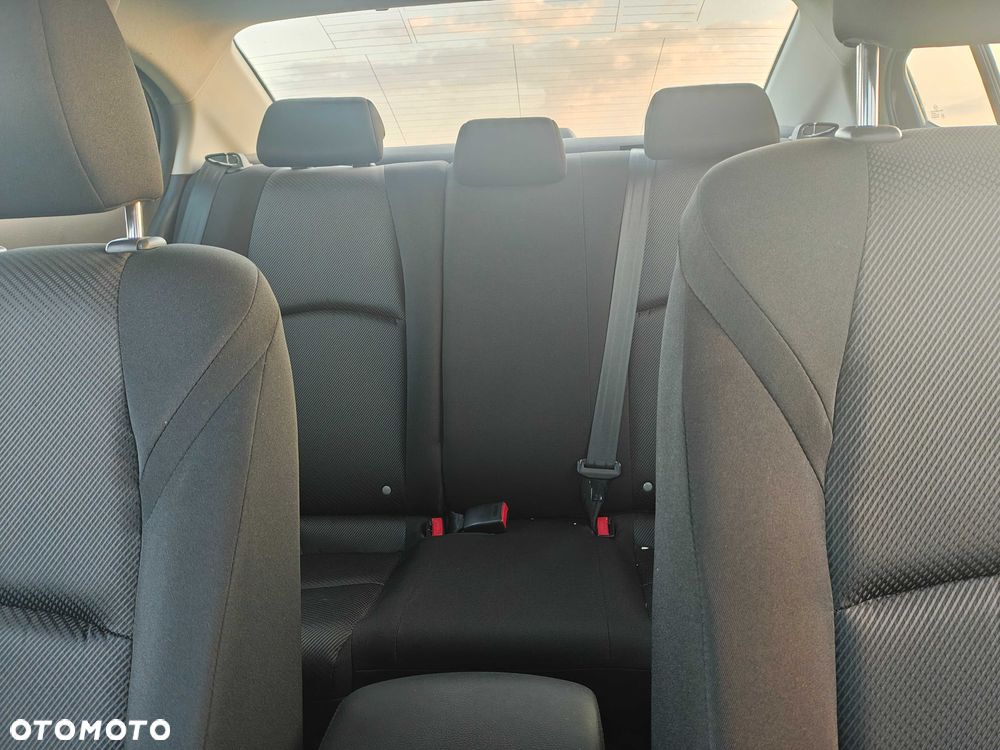 Mazda 3 - 4